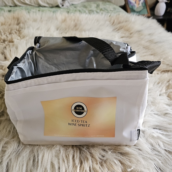 Kim Crawdord Mini Cooler NWOT - Picture 4 of 5